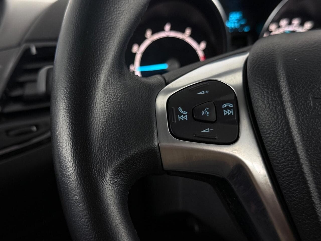 Ford Fiesta thumbnail Misc Controls
