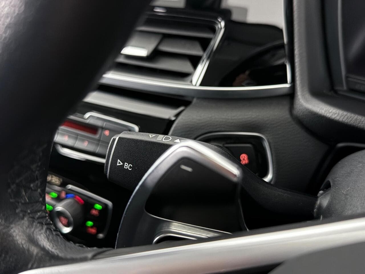 BMW X1 thumbnail Misc Controls