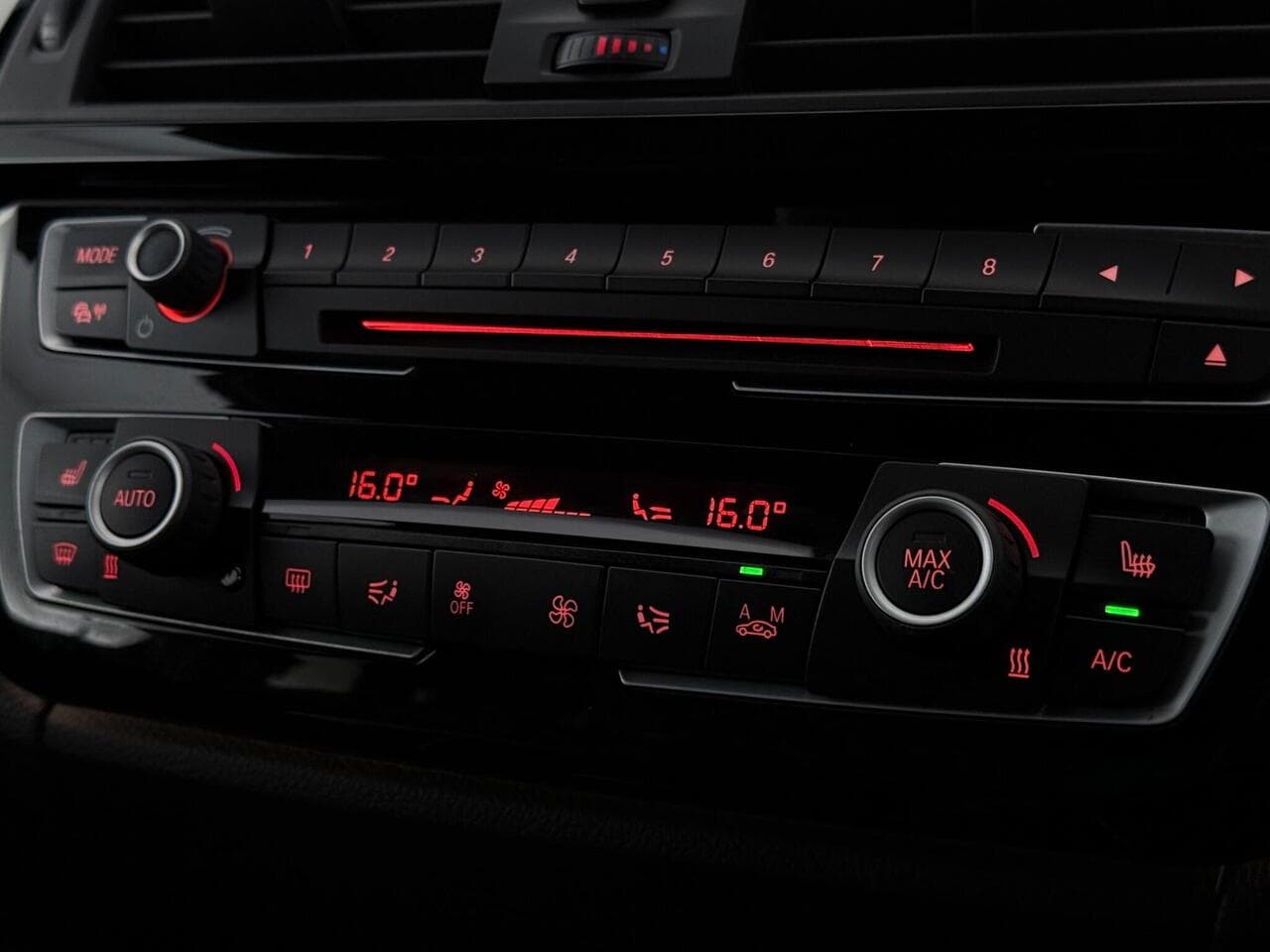 BMW 4 Series thumbnail Infotainment System