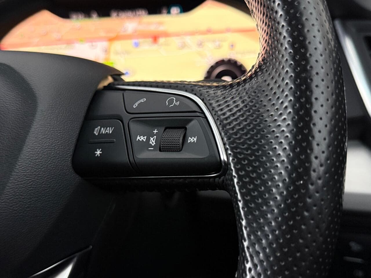 Audi Q5 thumbnail Misc Controls