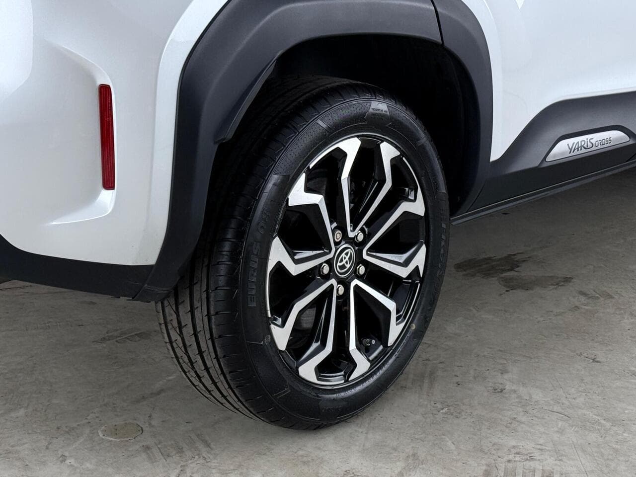 Toyota Yaris Cross thumbnail Wheel