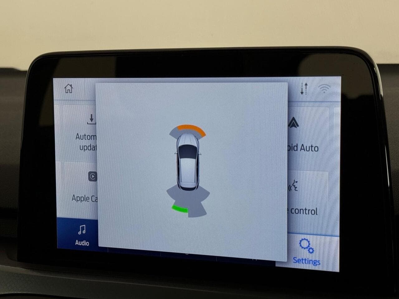 Ford Focus thumbnail Infotainment System