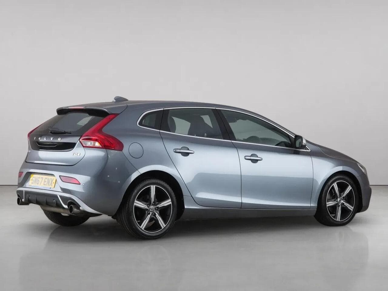 Volvo V40 thumbnail Rear Right