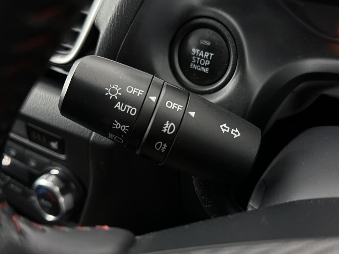 Mazda Mazda3 thumbnail Misc Controls