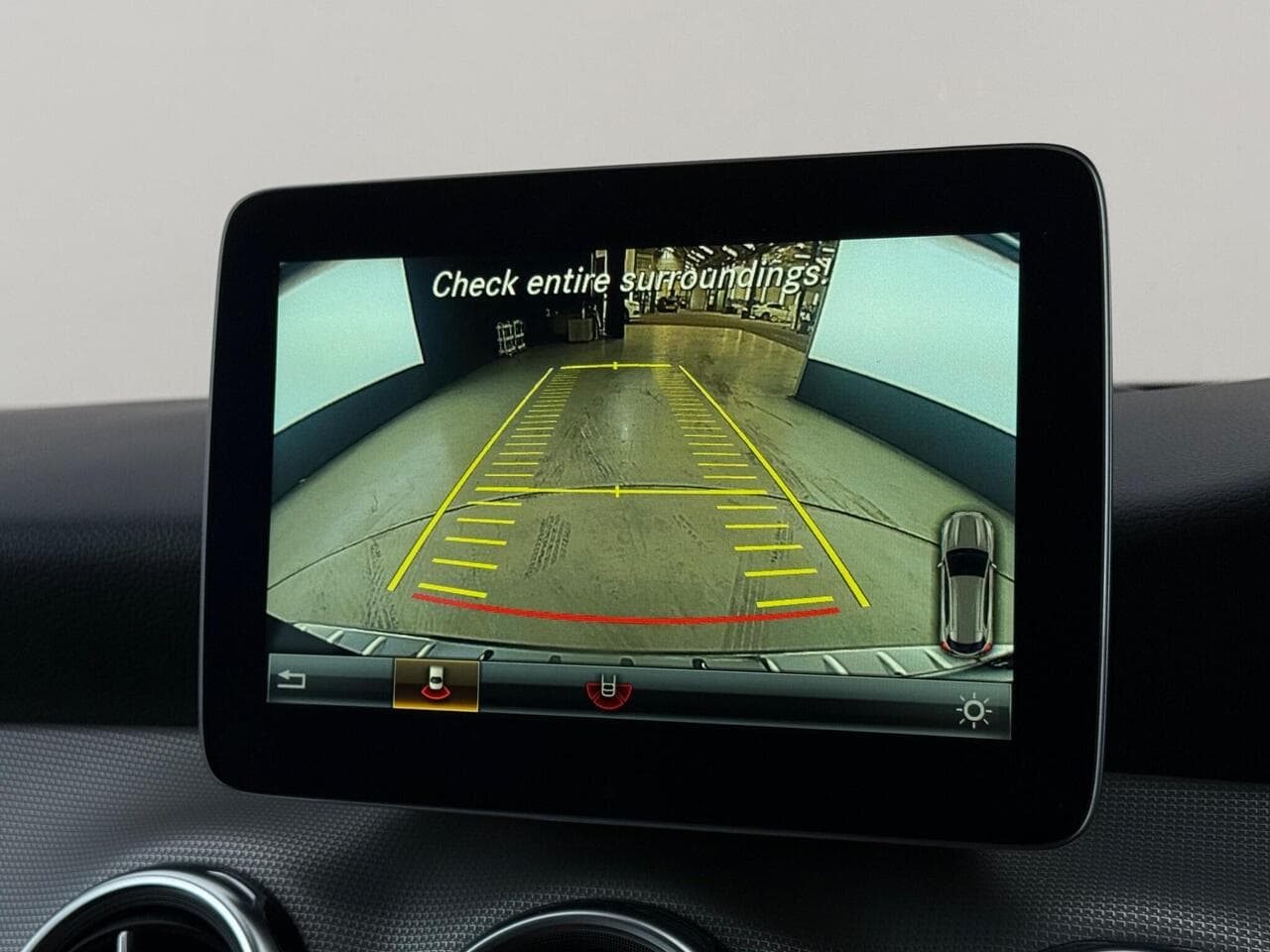 Mercedes-Benz GLA thumbnail Infotainment System