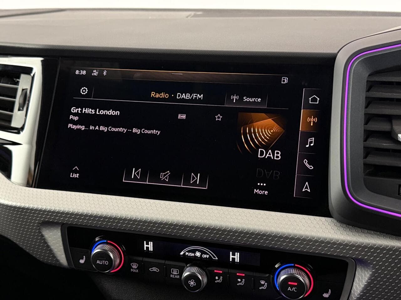 Audi A1 thumbnail Infotainment System