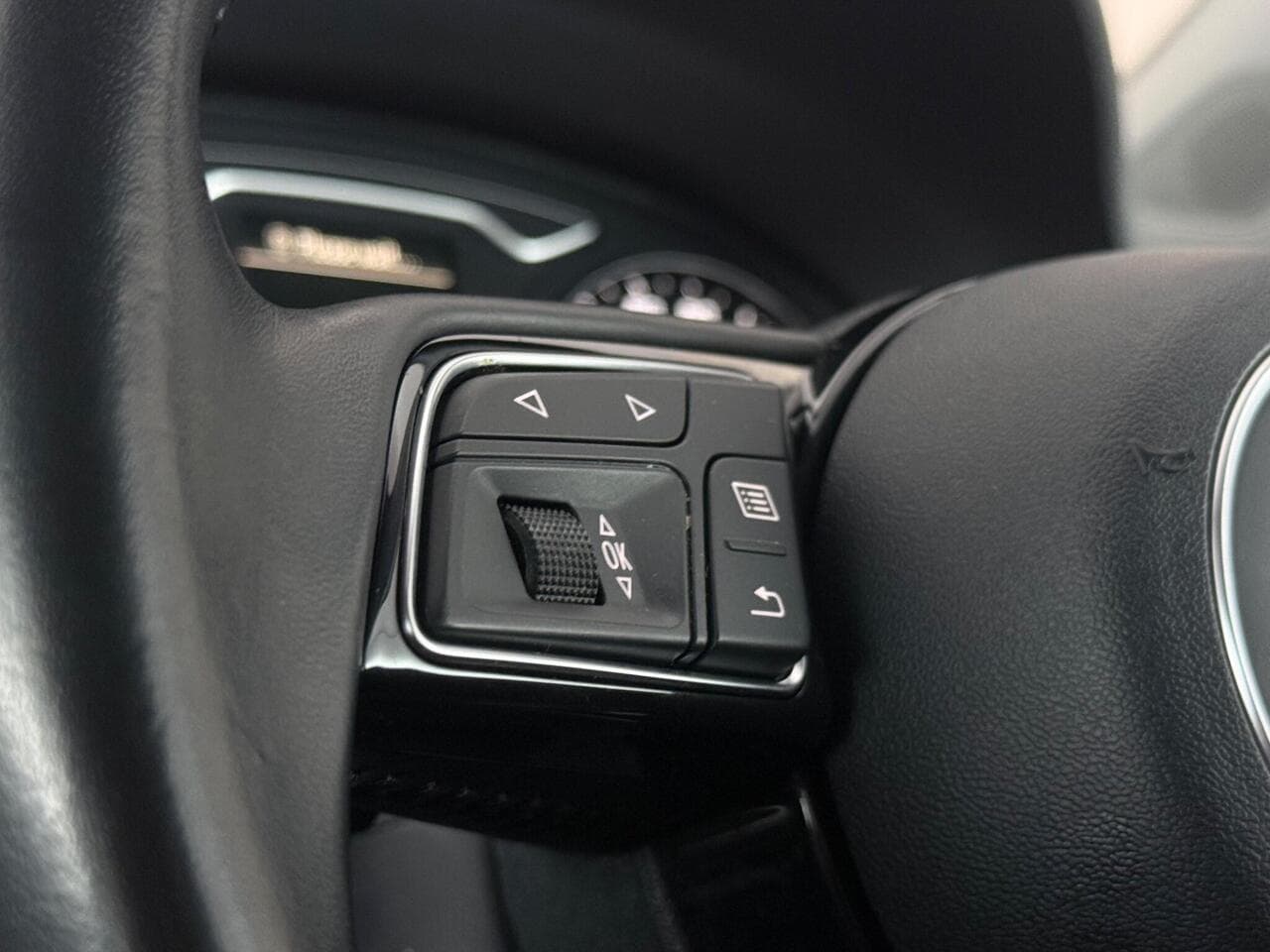 Audi A3 thumbnail Misc Controls