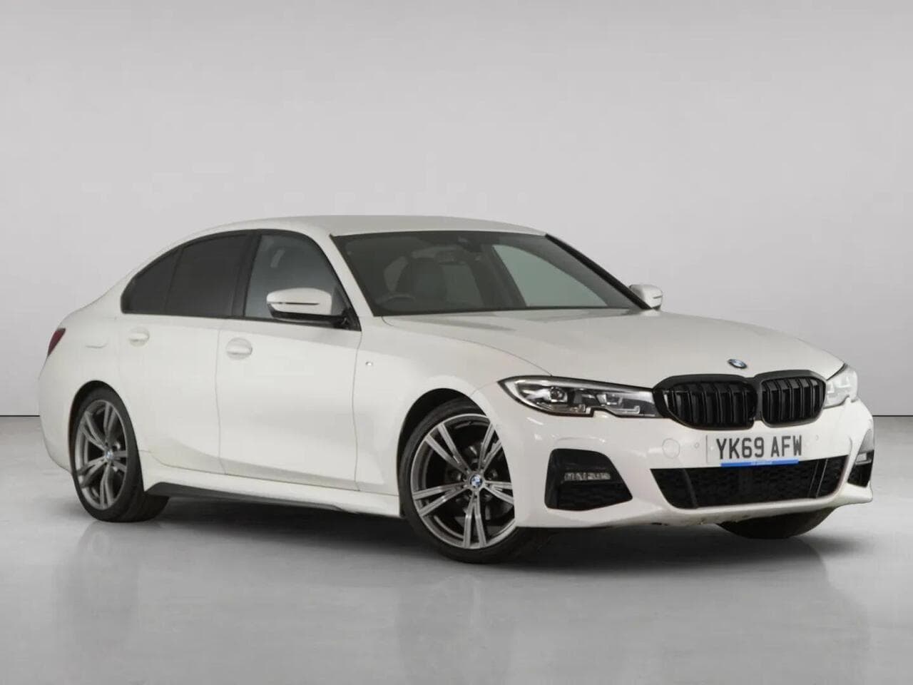 BMW 3 Series - BMW 3 Series 2.0 320d M Sport Saloon 4dr Diesel Auto Euro 6 (s/s) (190 ps)