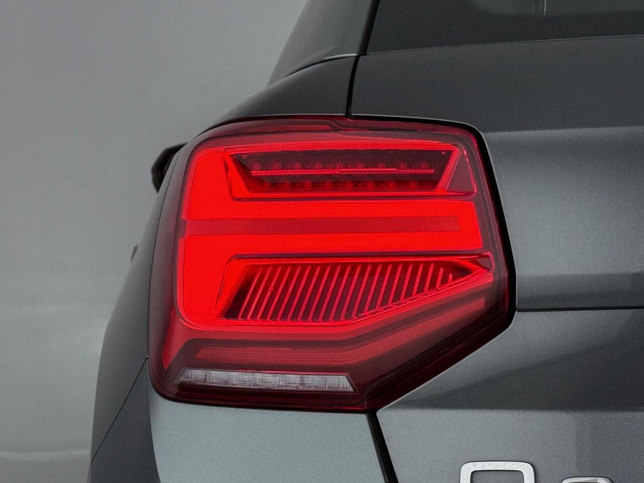 Audi Q2 thumbnail Lights Rear