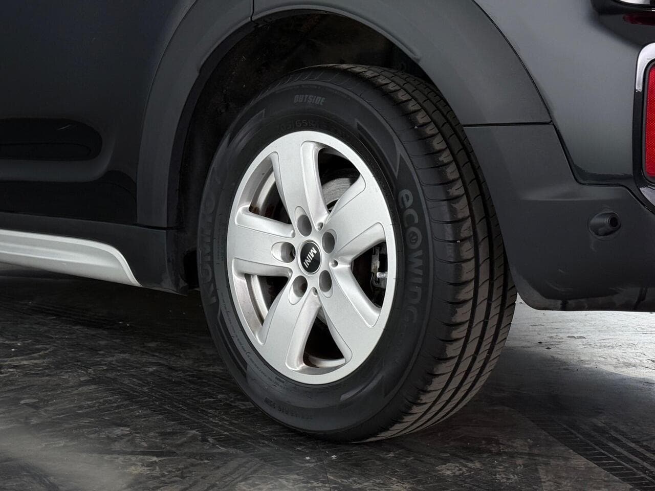 MINI Countryman thumbnail Wheel