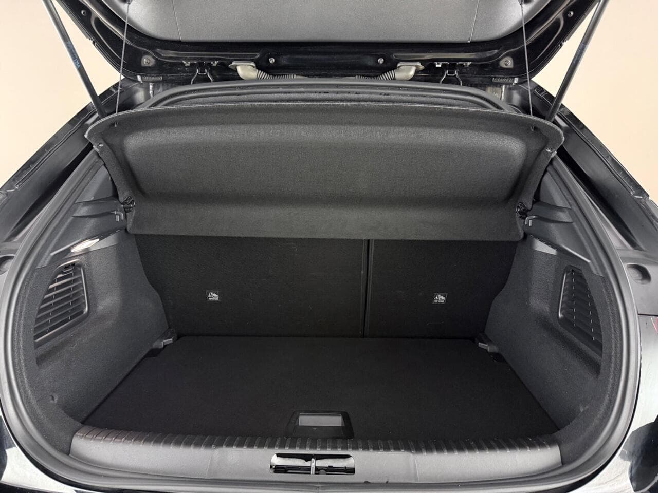 Vauxhall Mokka thumbnail Boot