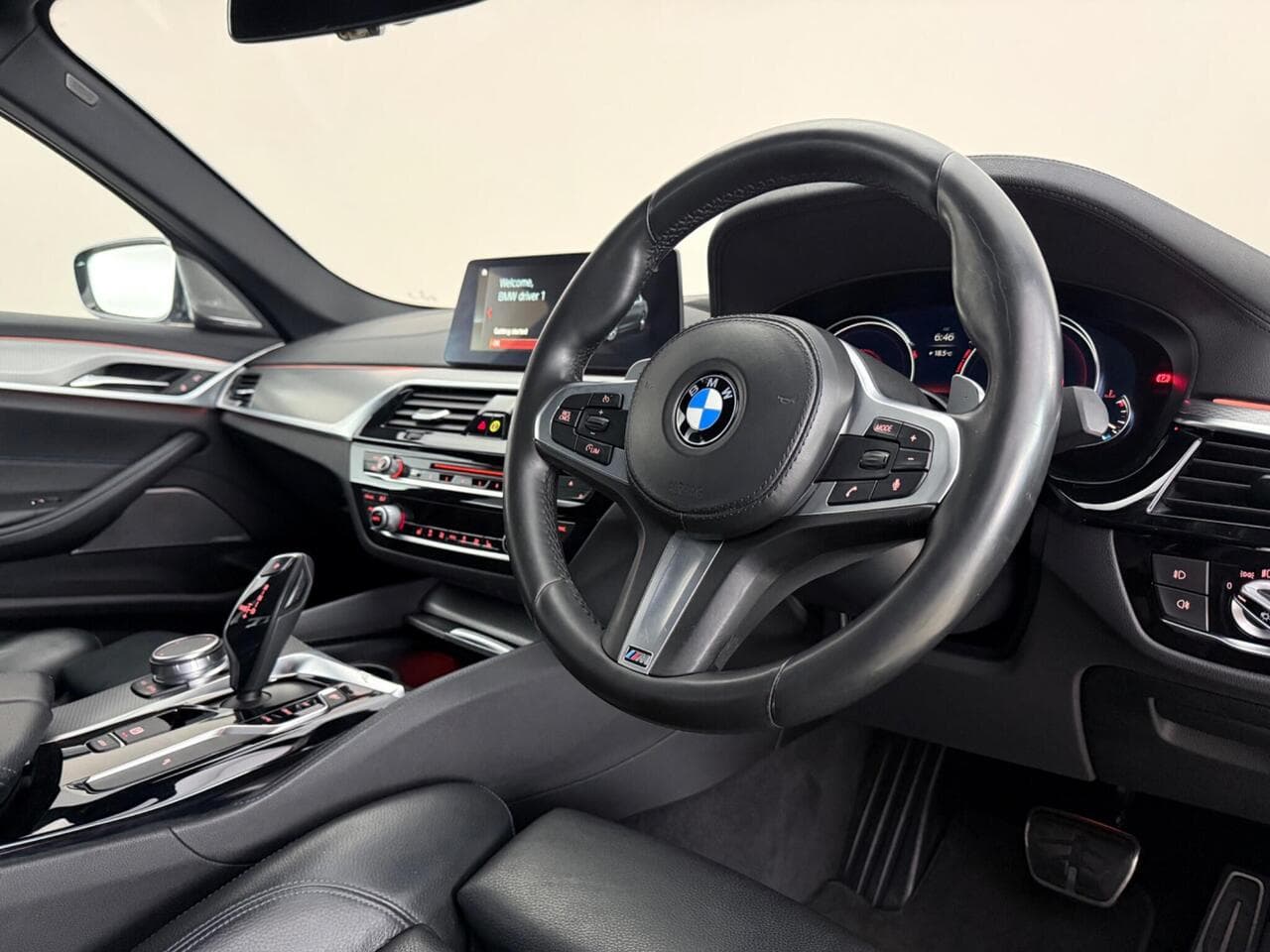 BMW 5 Series thumbnail Interior Front