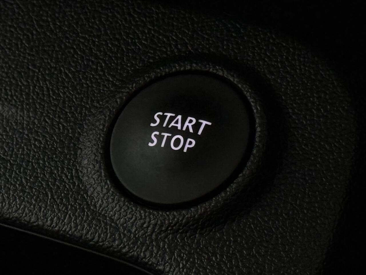 Renault Captur thumbnail Misc Controls