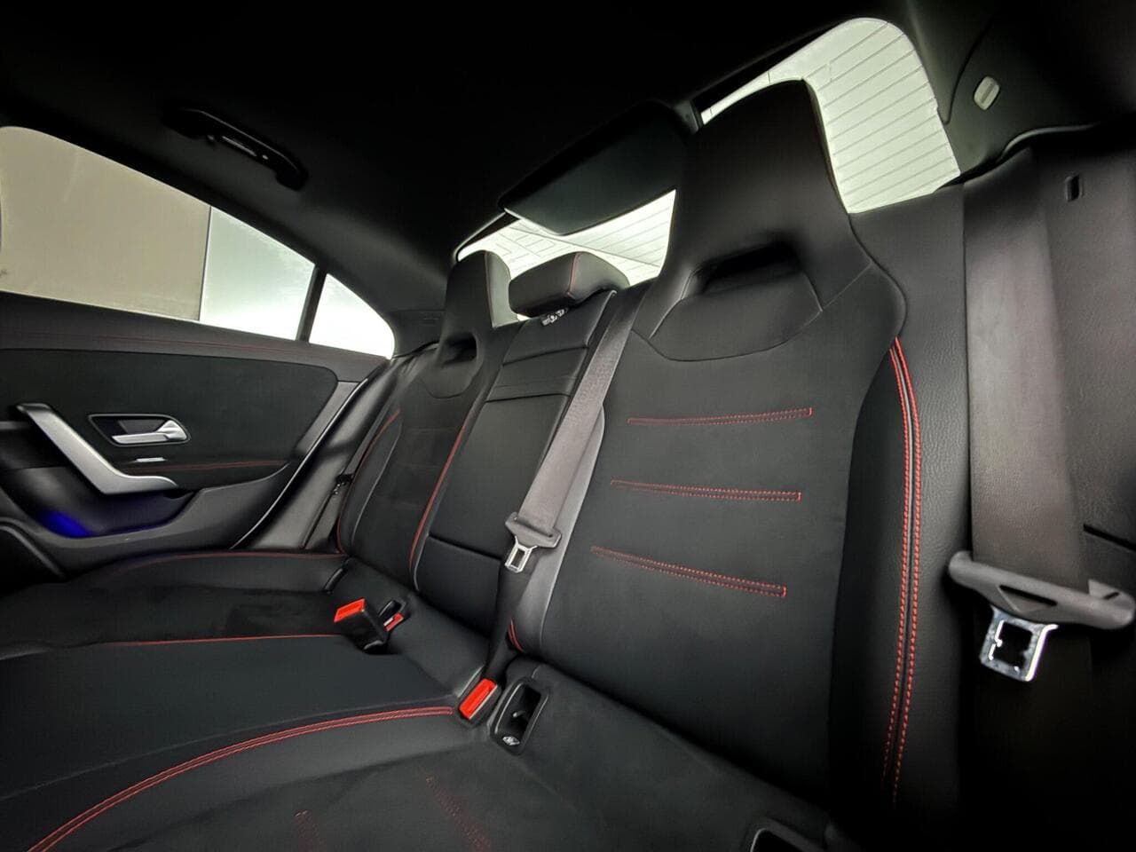 Mercedes-Benz CLA thumbnail Seats Rear