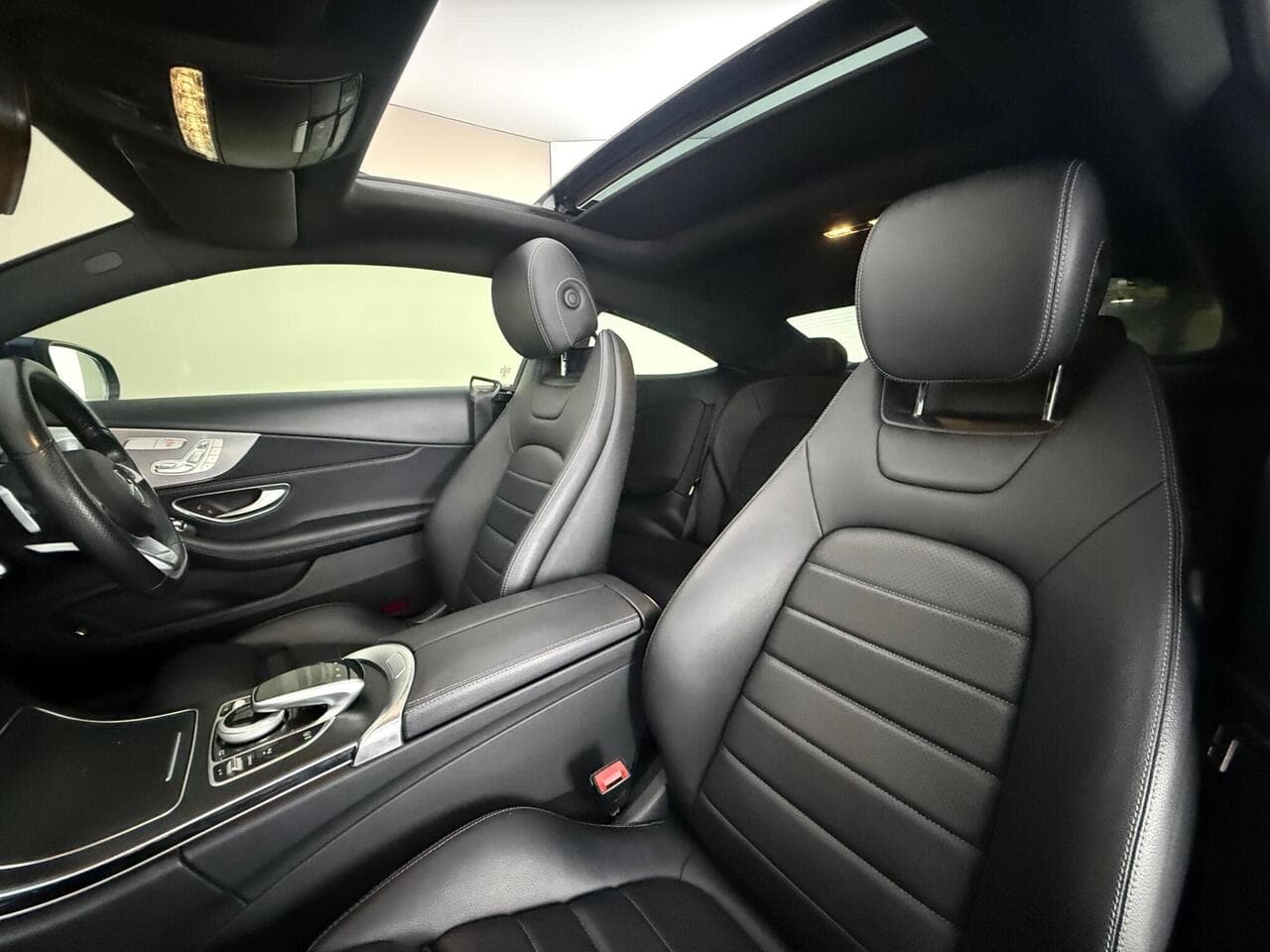 Mercedes-Benz C Class thumbnail Seat Front Passenger