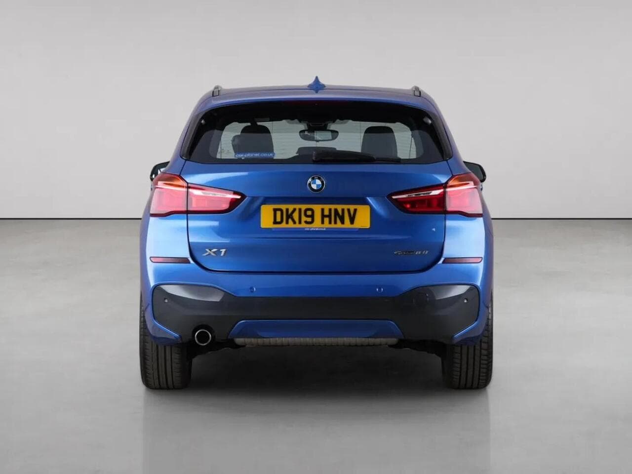BMW X1 thumbnail Rear