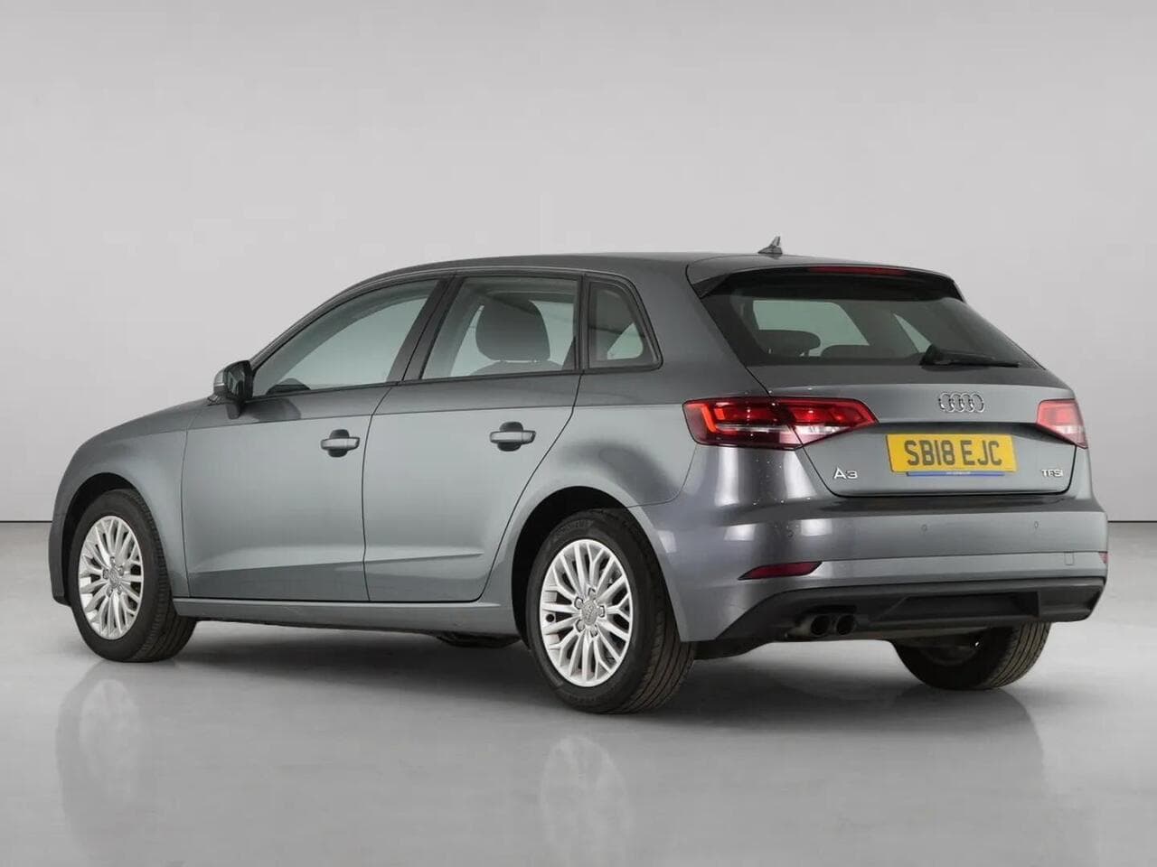 Audi A3 thumbnail Rear Left