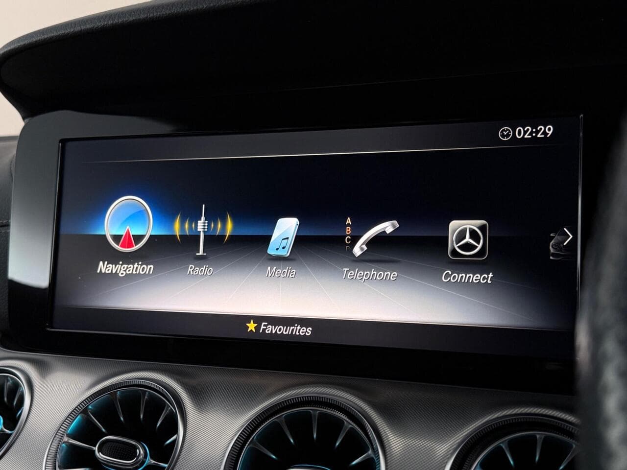 Mercedes-Benz E Class thumbnail Infotainment System