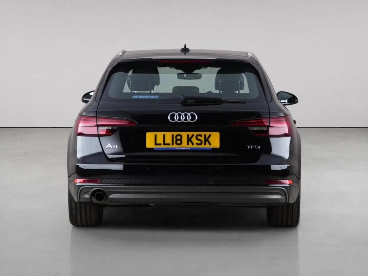 Audi A4 Avant thumbnail Rear
