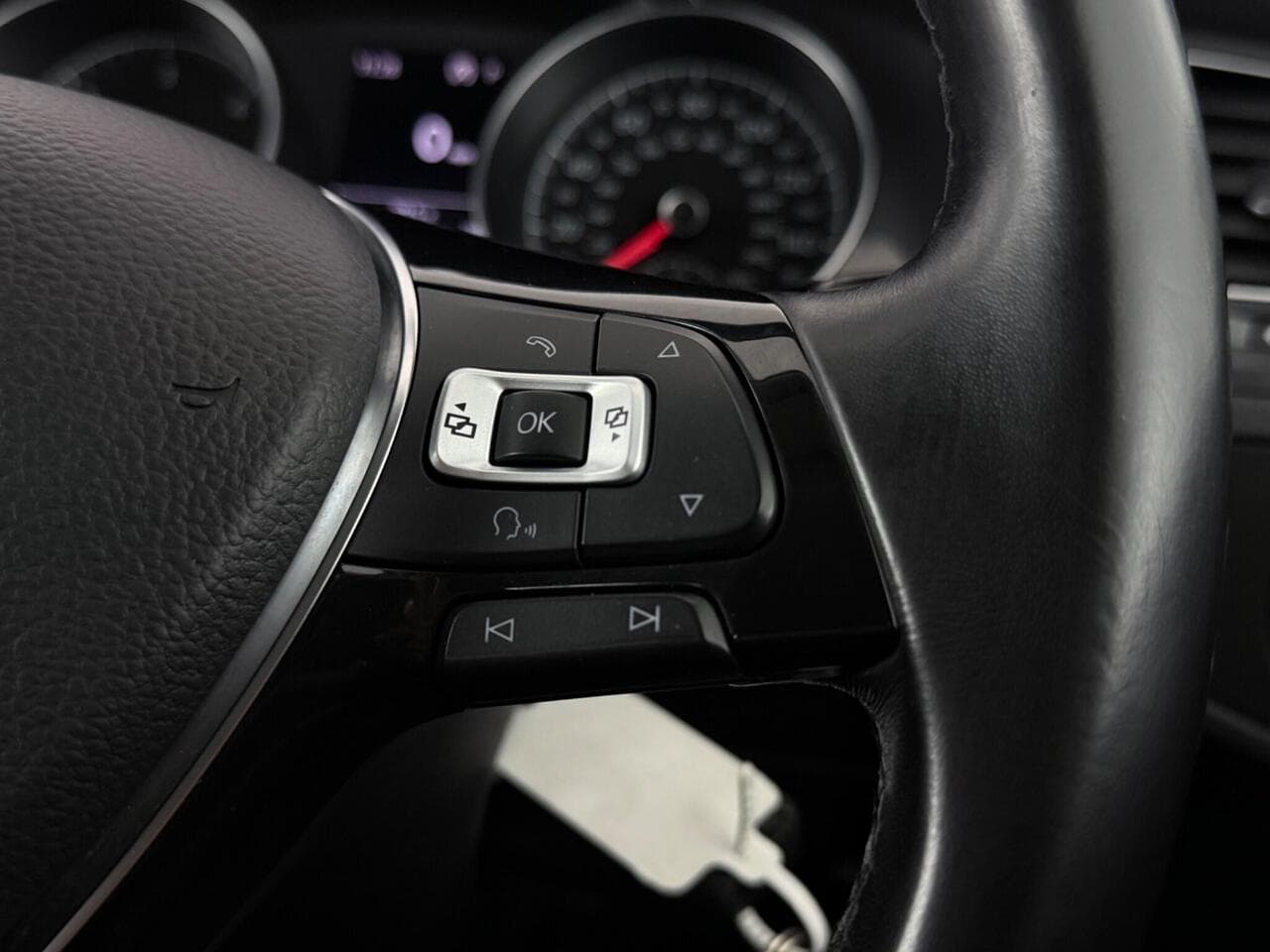 Volkswagen Golf thumbnail Misc Controls