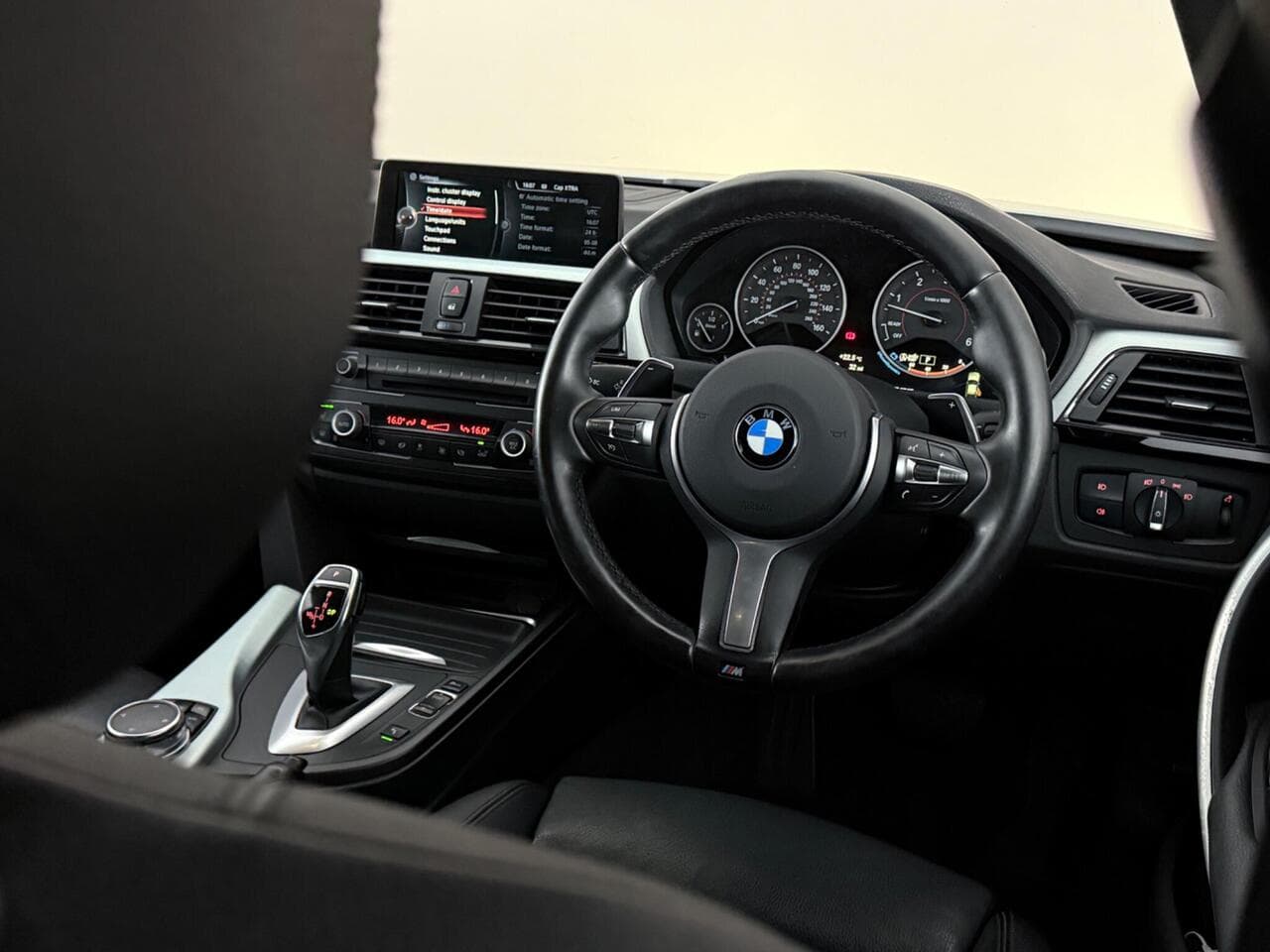 BMW 3 Series thumbnail Steering Wheel