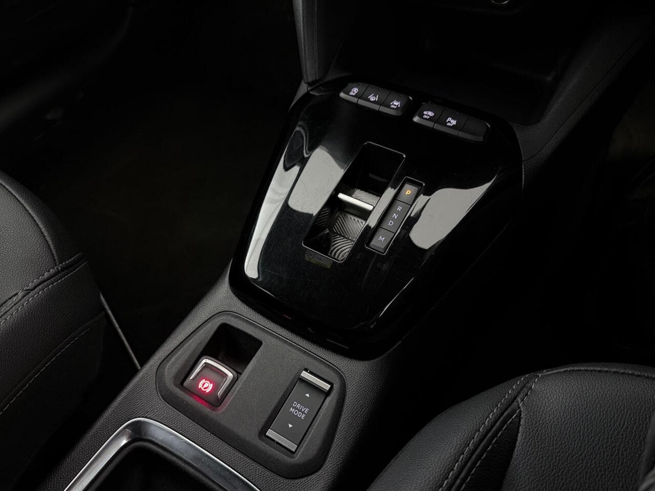 Vauxhall Corsa thumbnail Interior Front