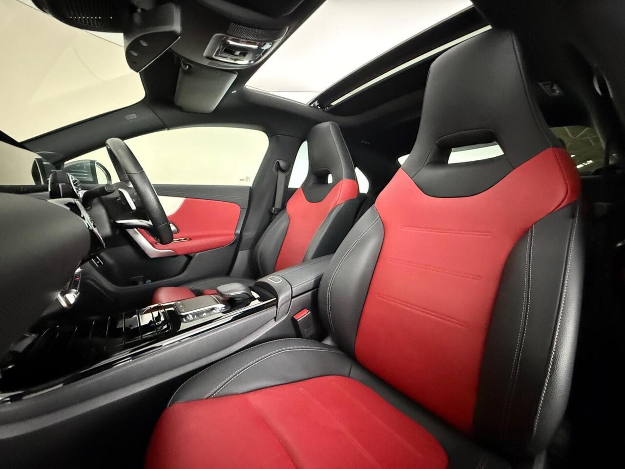 Mercedes-Benz CLA thumbnail Seat Front Passenger