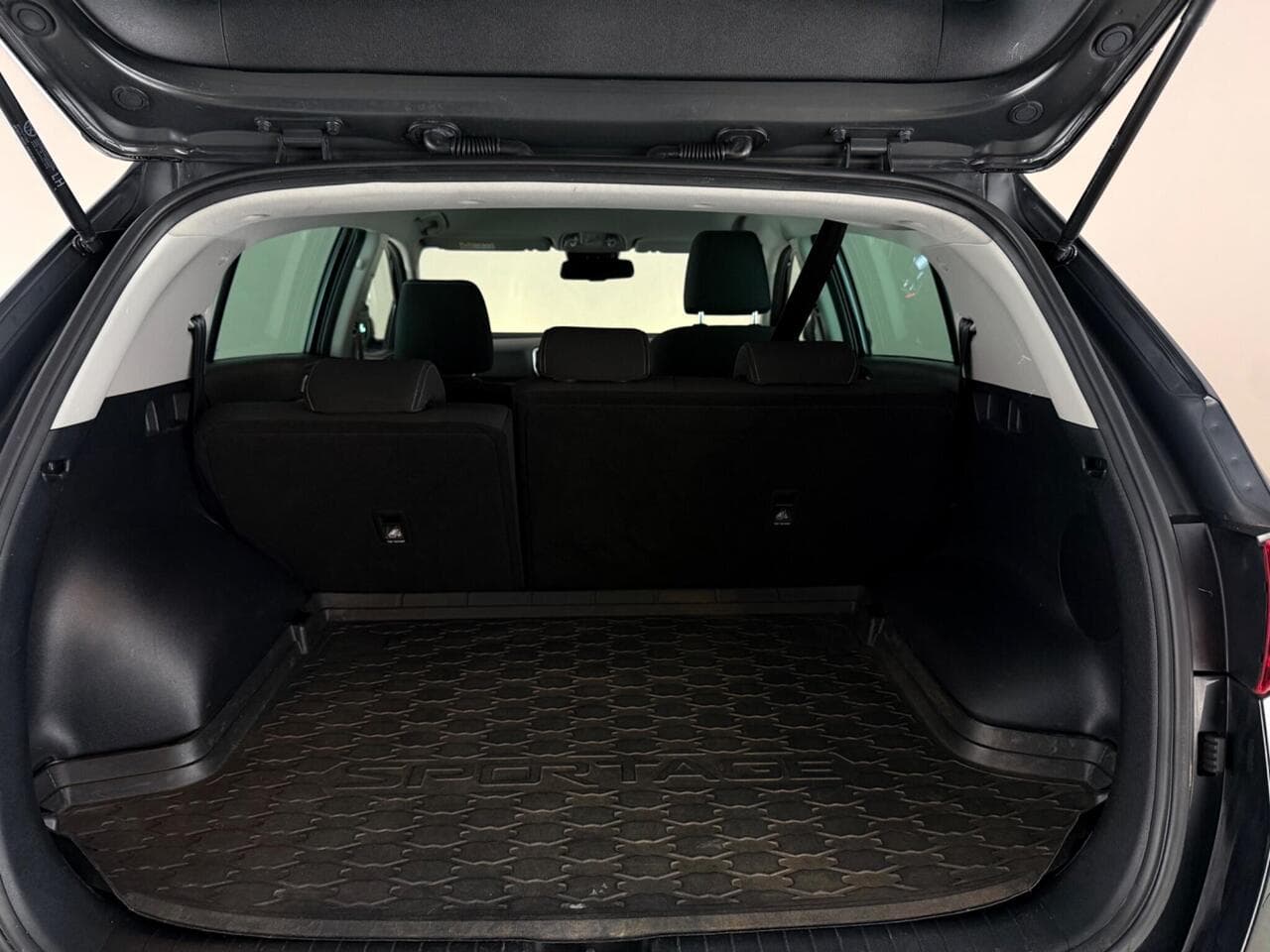 Kia Sportage thumbnail Boot