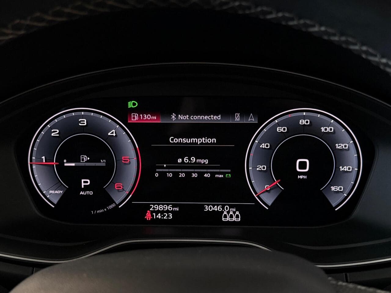 Audi Q5 thumbnail Driver Instruments