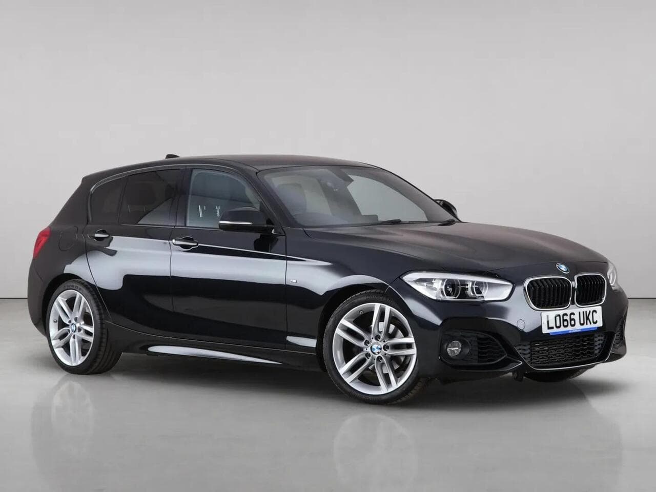 BMW 1 Series - BMW 1 Series 1.5 118i M Sport Auto Euro 6 (s/s) 5dr