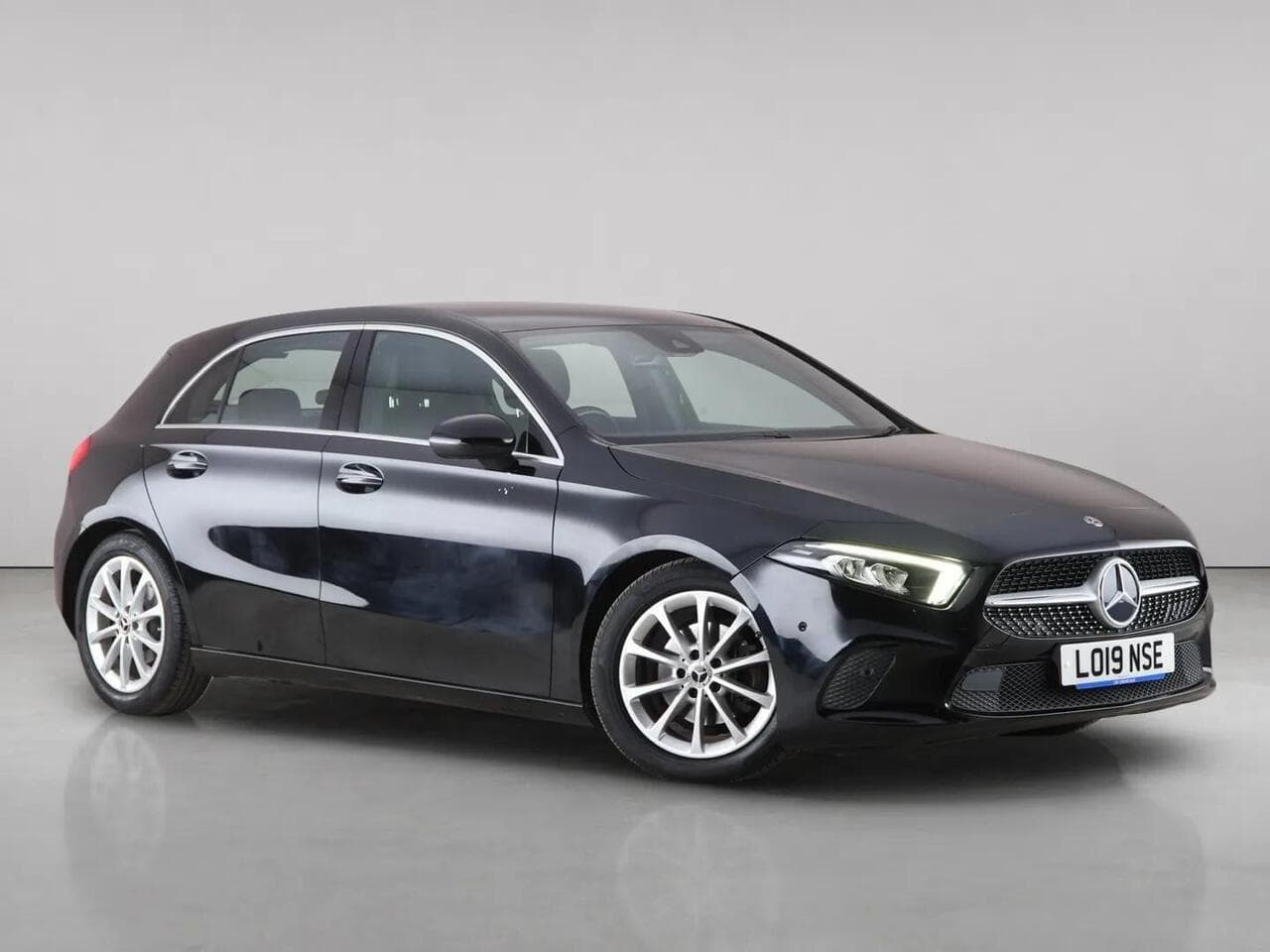 Mercedes-Benz A Class - Mercedes-Benz A Class 1.3 A180 Sport (Executive) 7G-DCT Euro 6 (s/s) 5dr