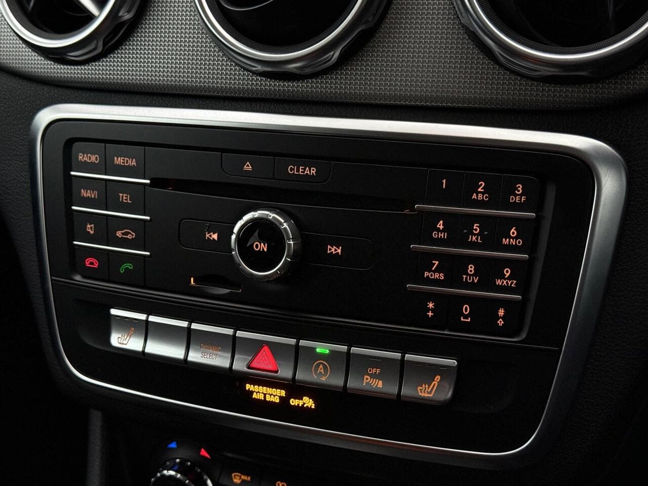Mercedes-Benz GLA thumbnail Misc Controls