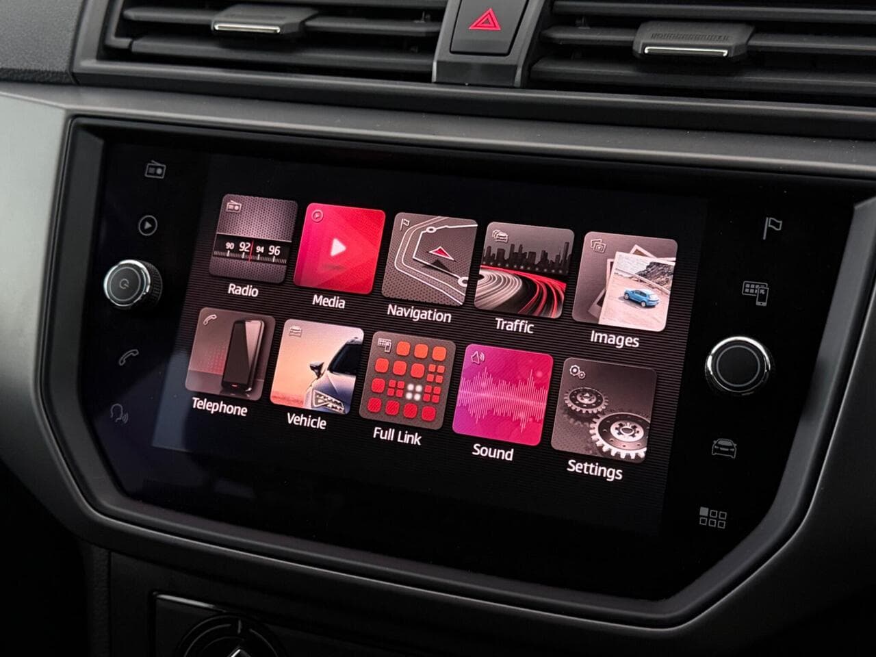 SEAT Ibiza thumbnail Infotainment System