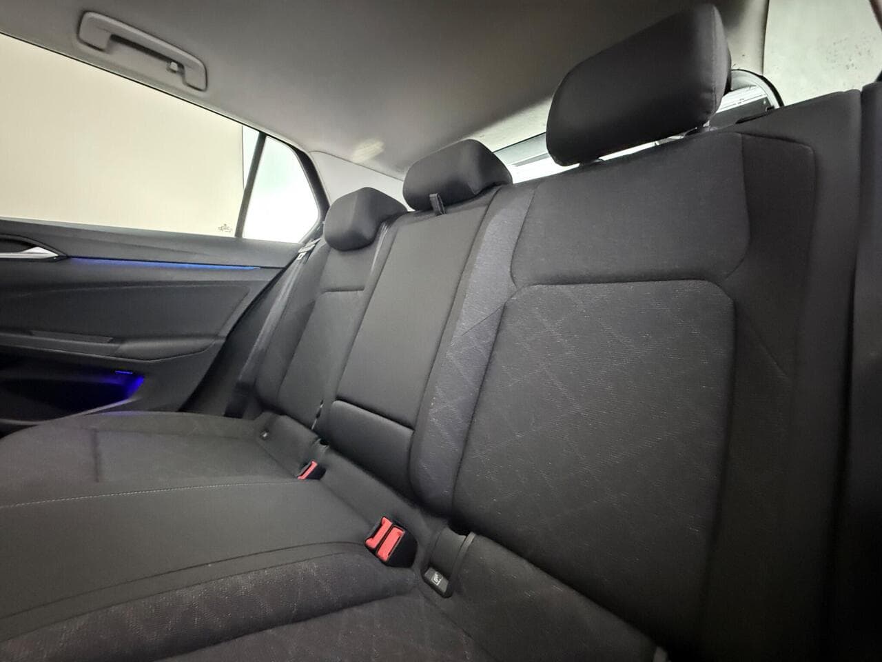 Volkswagen Golf thumbnail Seats Rear