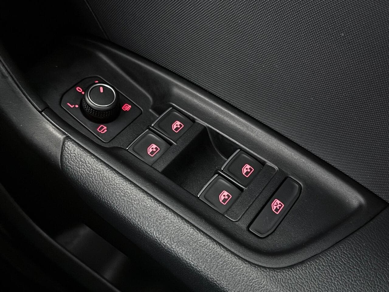 Audi A1 thumbnail Misc Controls
