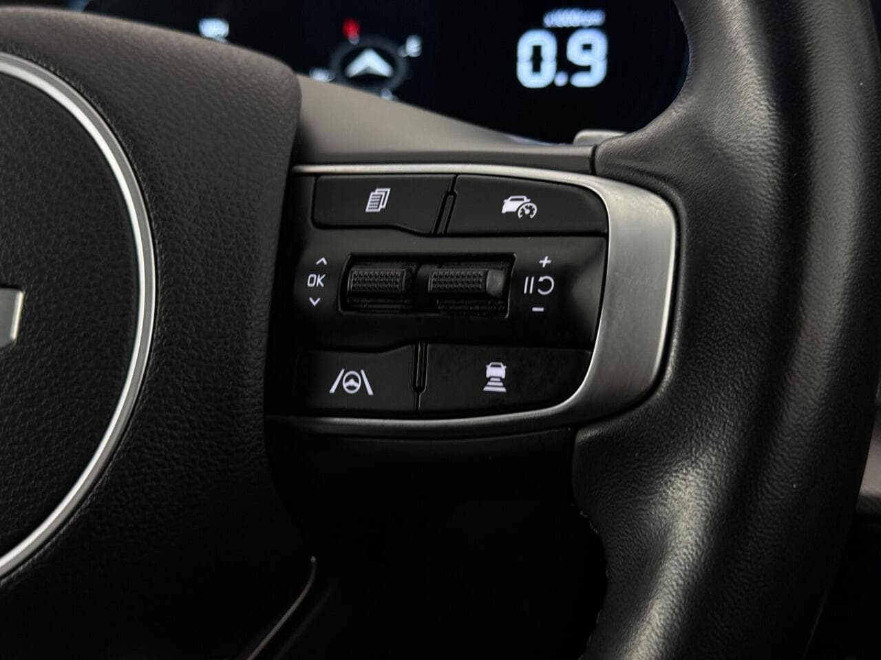 Kia Sportage thumbnail Misc Controls