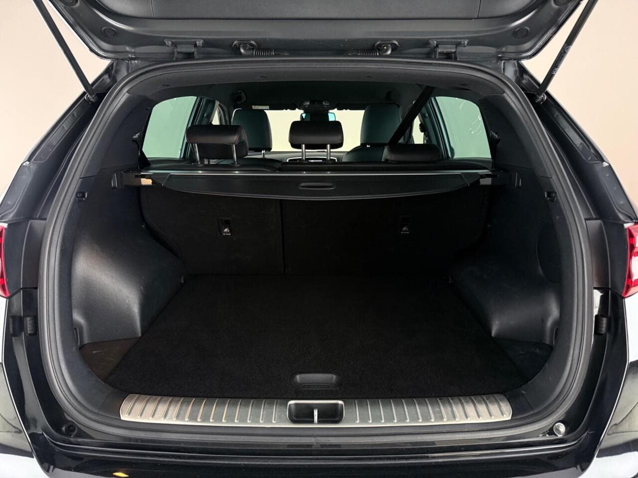 Kia Sportage thumbnail Boot