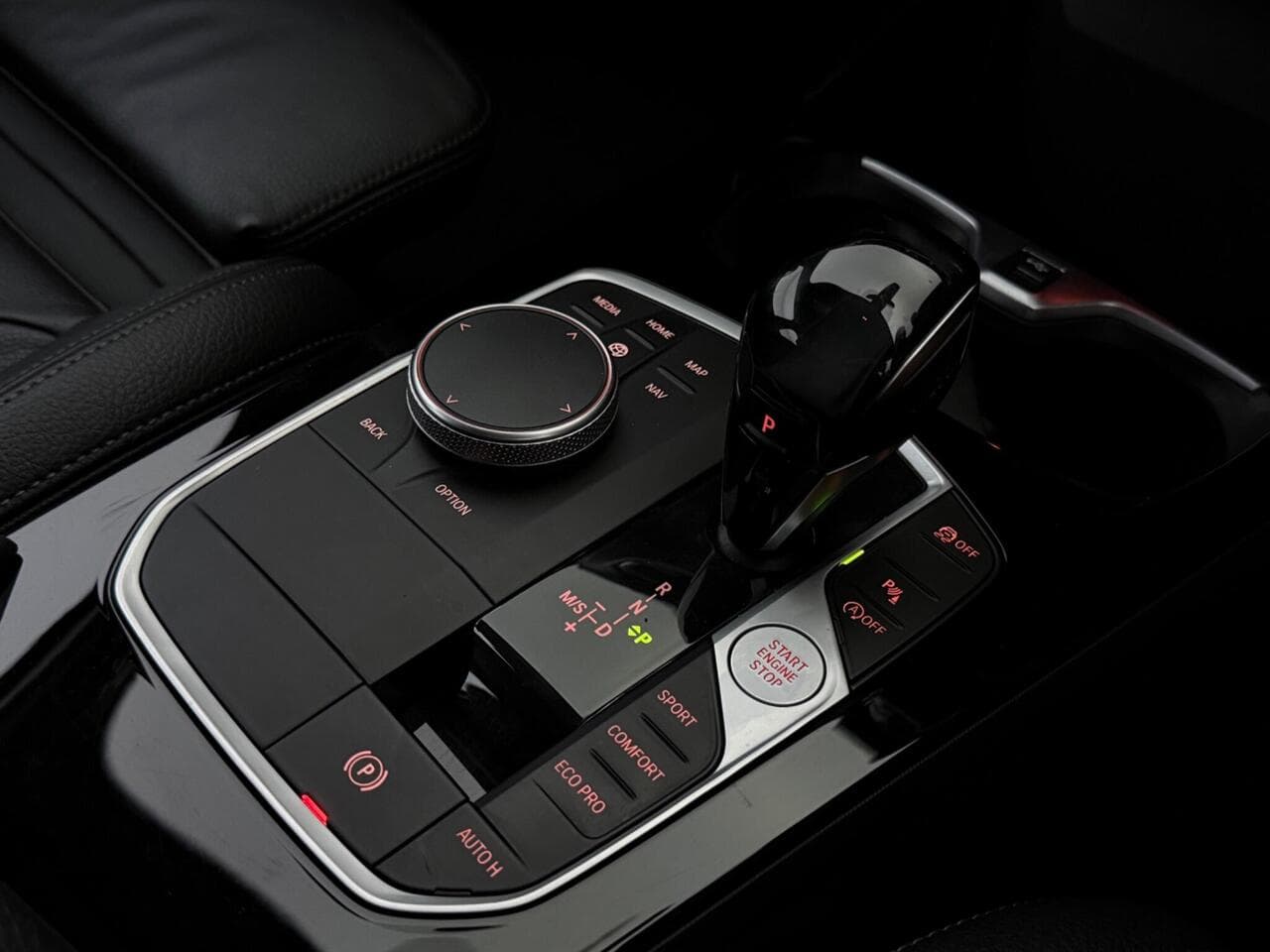 BMW 1 Series thumbnail Interior Front