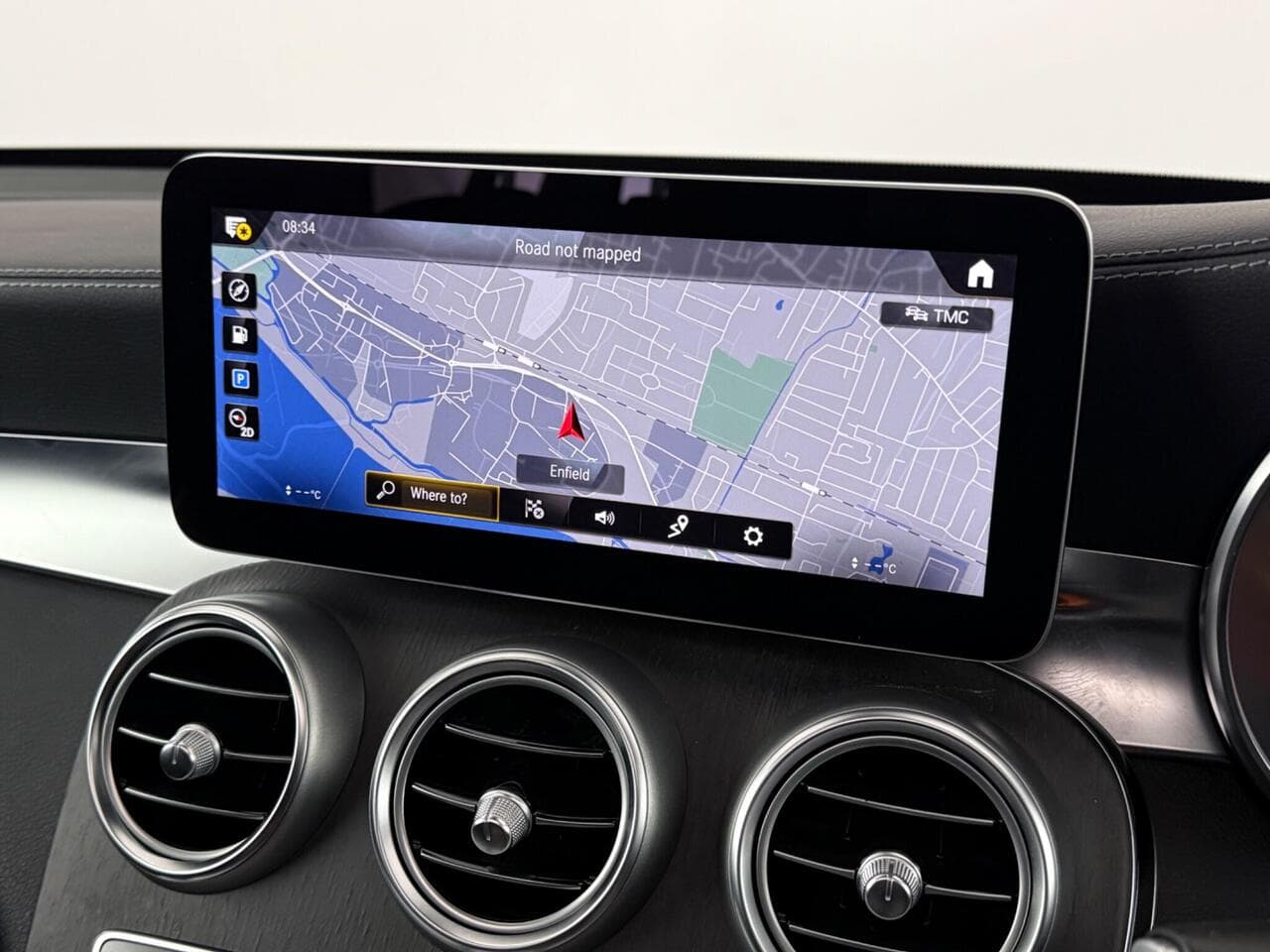 Mercedes-Benz GLC thumbnail Infotainment System