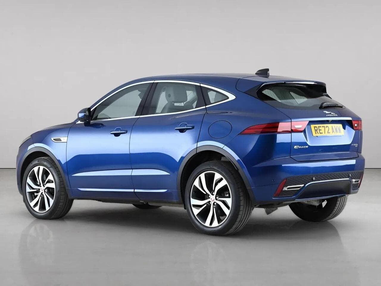 Jaguar E-PACE thumbnail Rear Left
