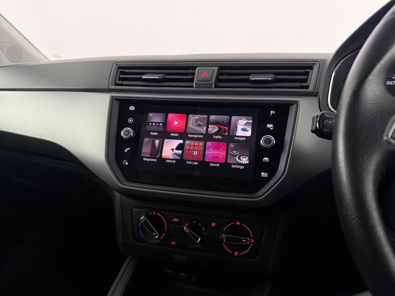 SEAT Ibiza thumbnail Infotainment System