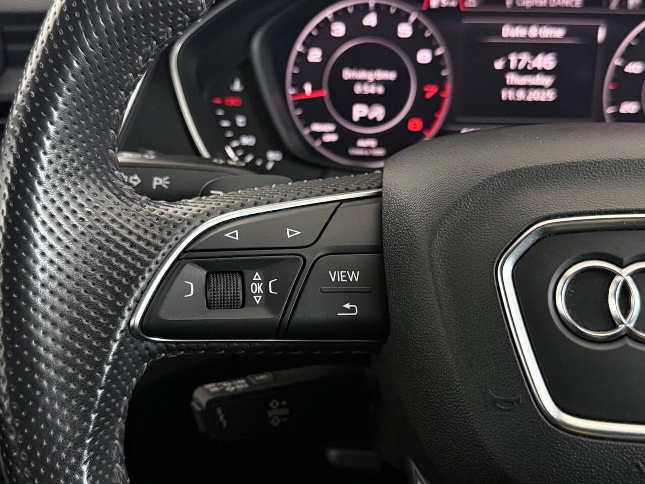 Audi Q5 thumbnail Misc Controls
