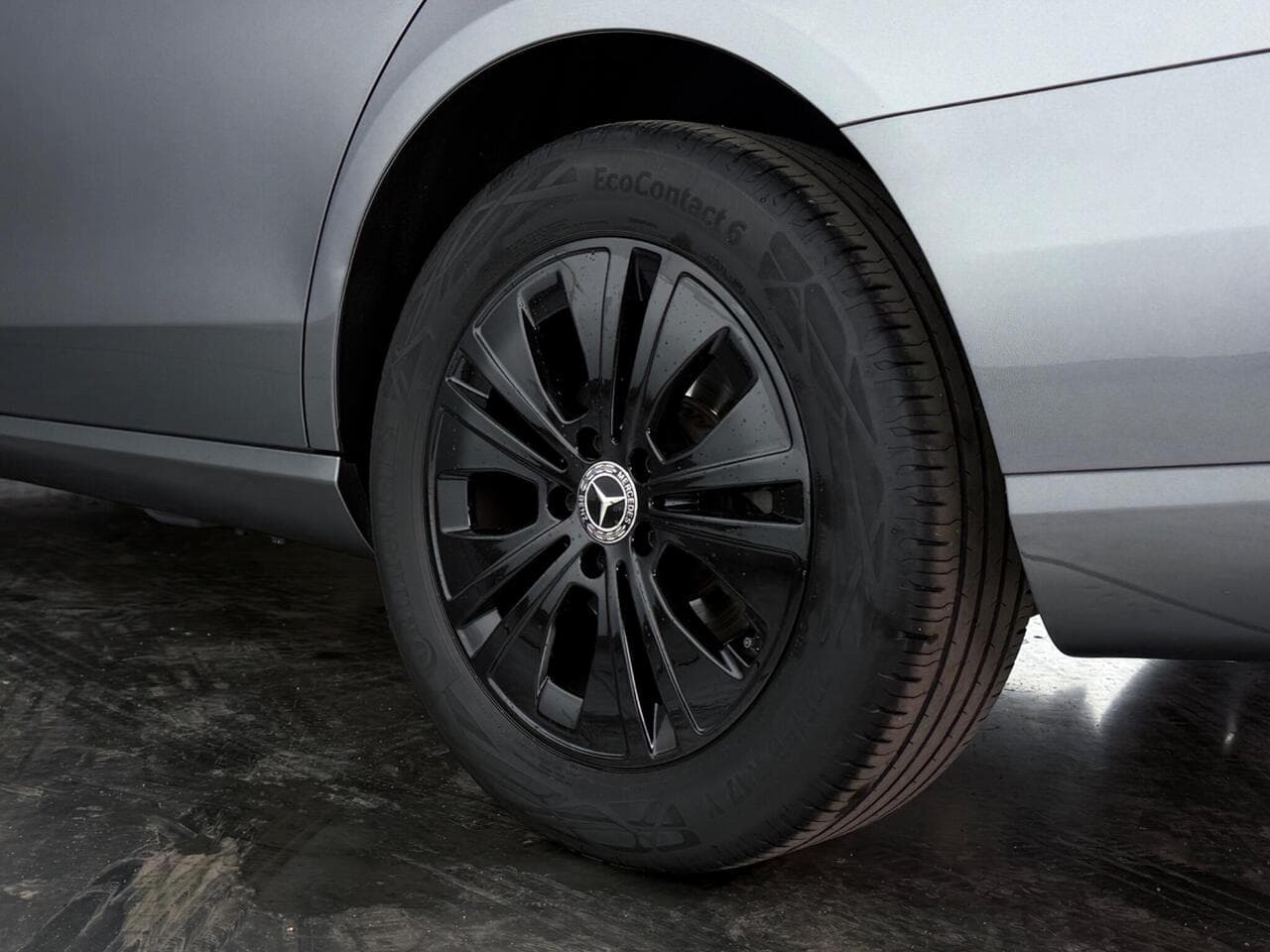 Mercedes-Benz E Class thumbnail Wheel