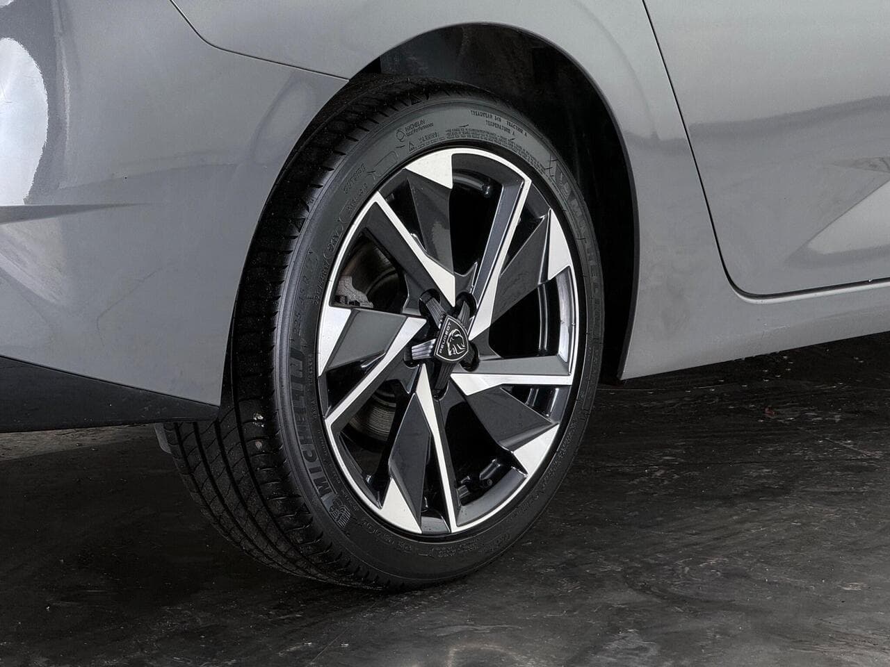 Peugeot 308 SW thumbnail Wheel