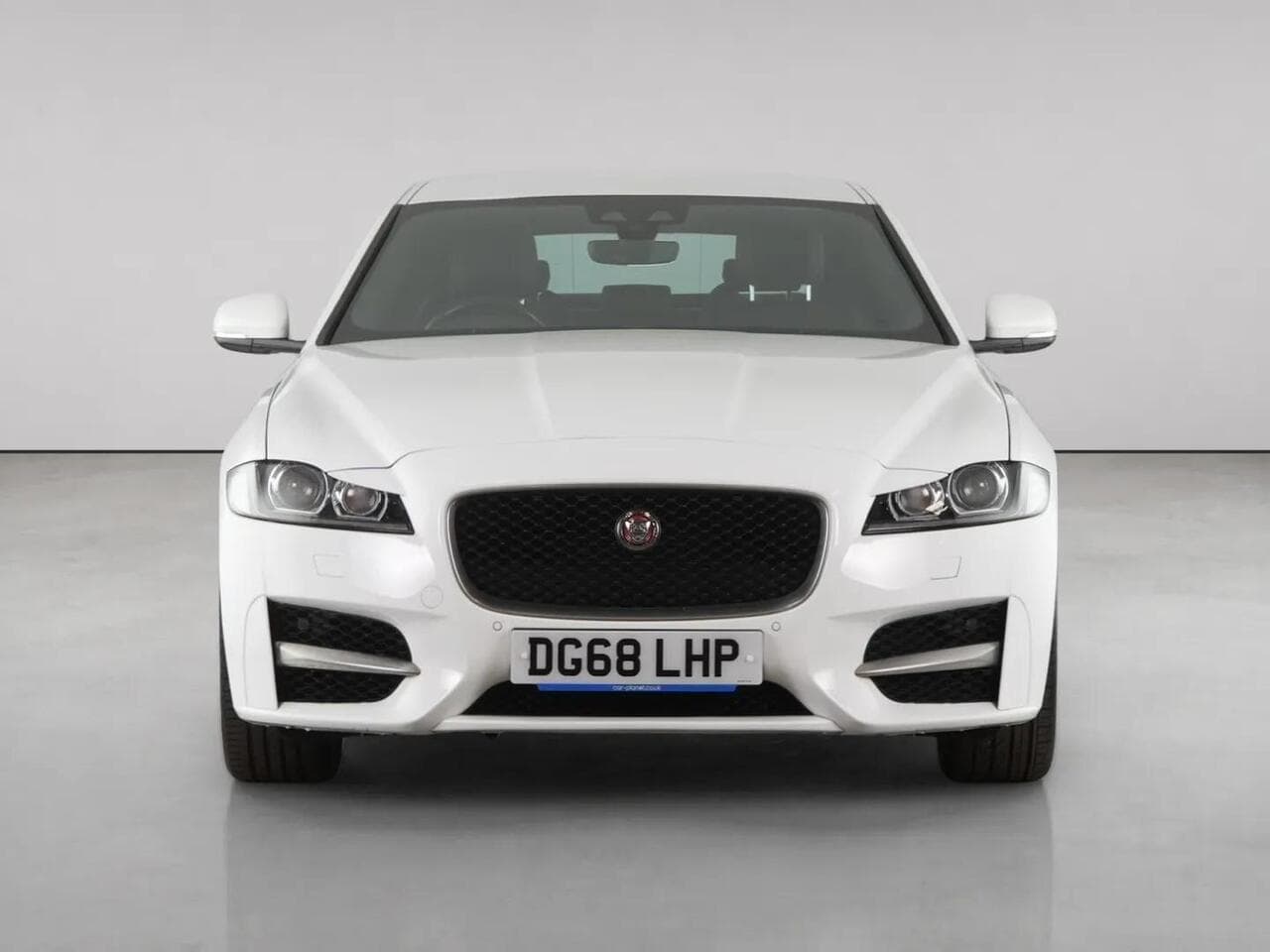 Jaguar XF thumbnail Front