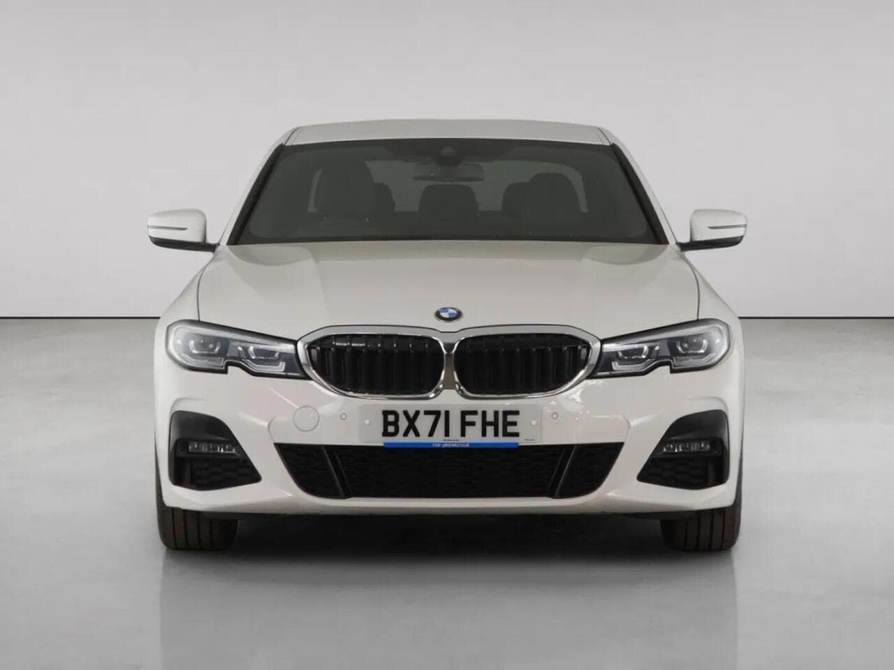 BMW 3 Series thumbnail Front