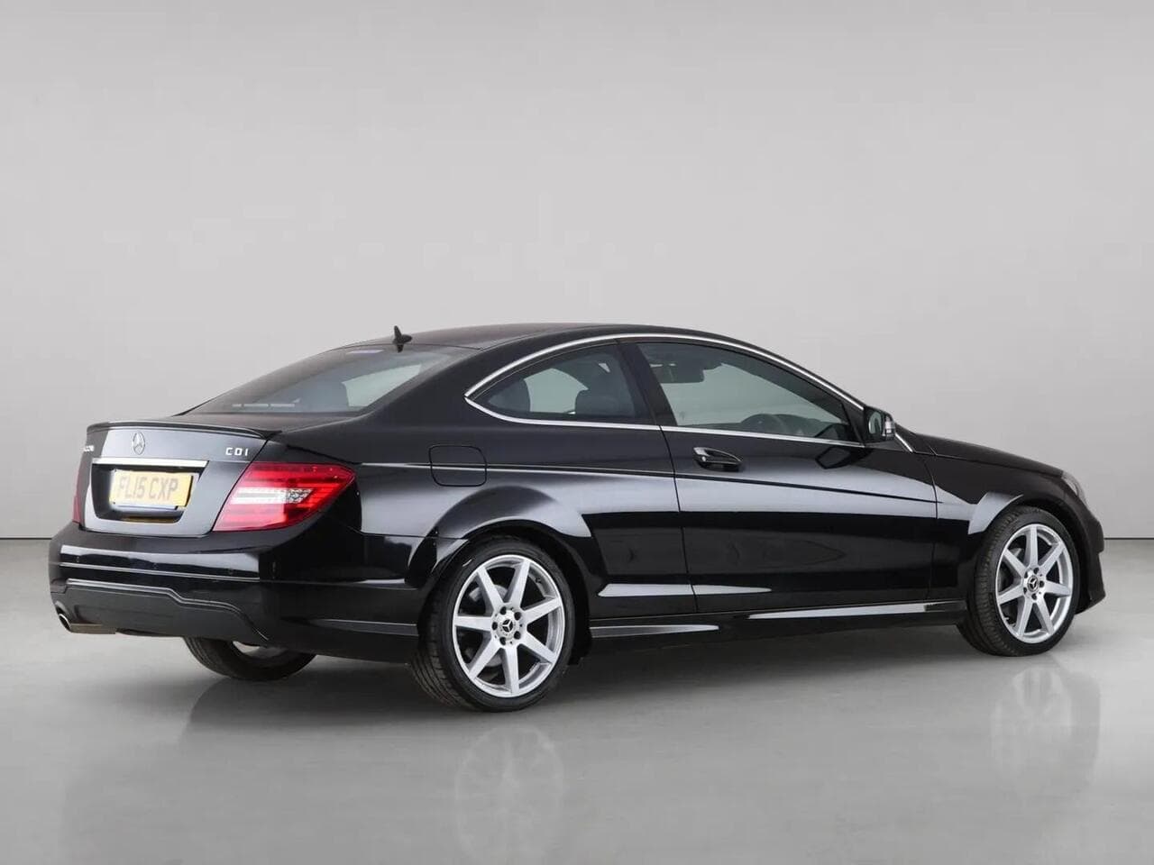 Mercedes-Benz C Class thumbnail Side Right