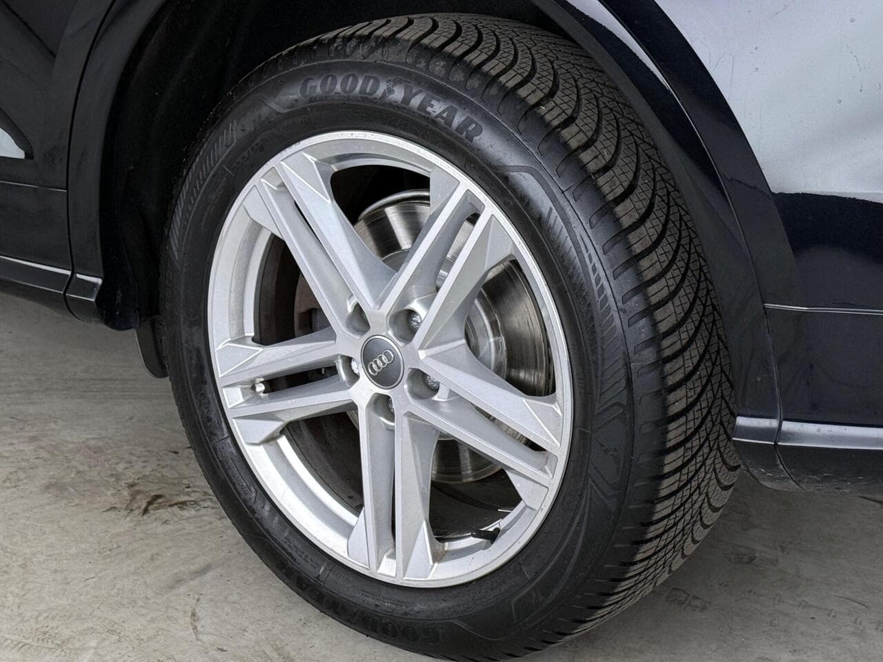 Audi Q5 thumbnail Wheel