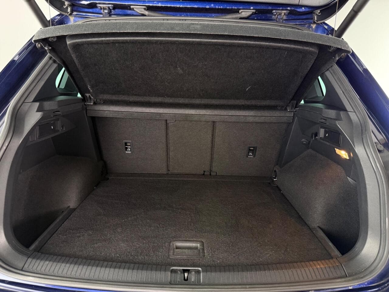 Volkswagen Tiguan thumbnail Boot