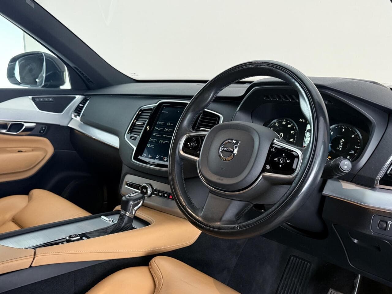 Volvo XC90 thumbnail Interior Front